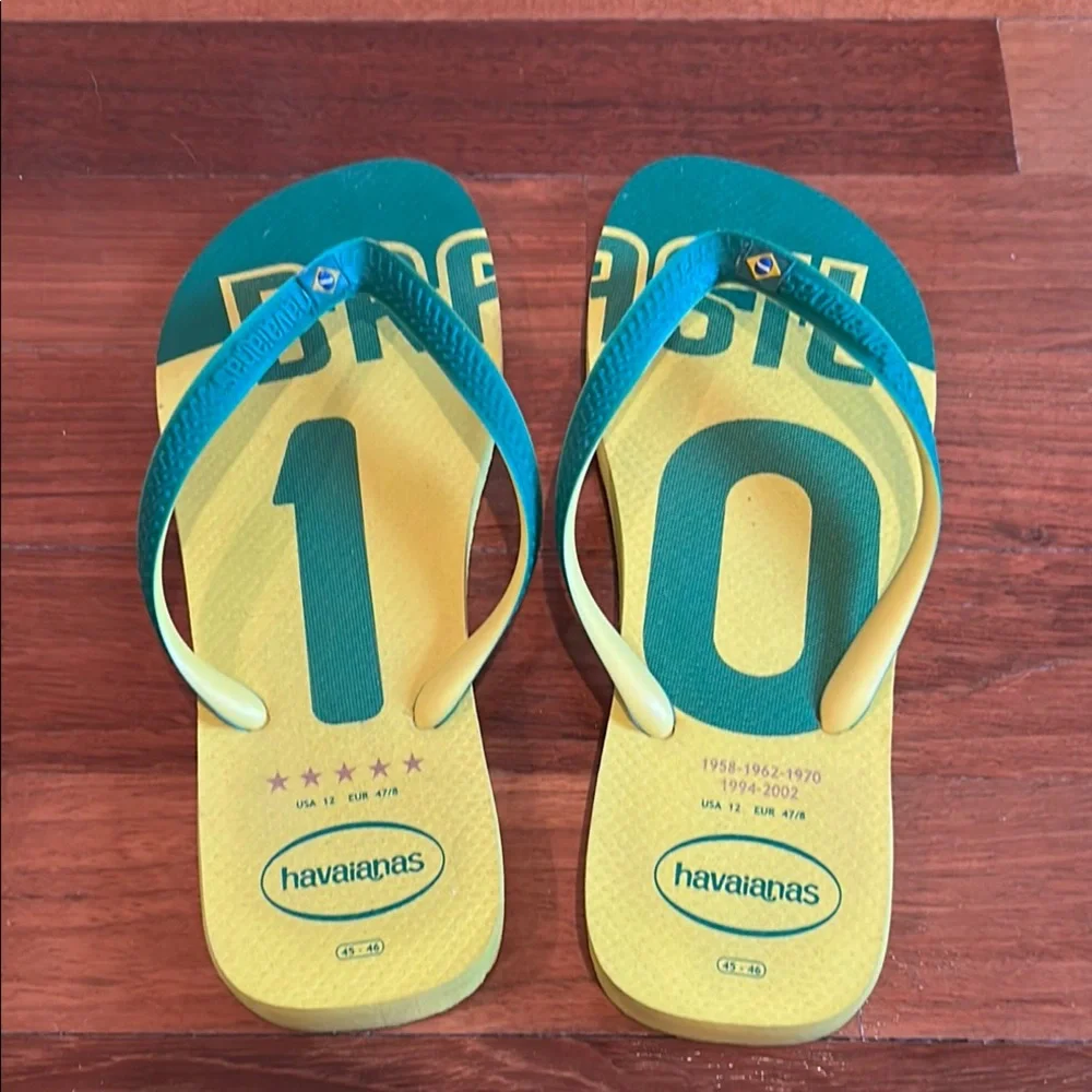 Havaianas Brazil Flip Flops - Yellow and Green